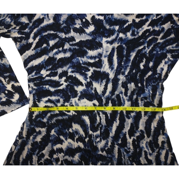 Chico's Travelers Dress Size 1 (M/8) - Picture 6 of 10